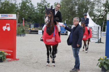 Ernesto Canseco met Gullit HBC winnaar Grote Prijs Tolbert!